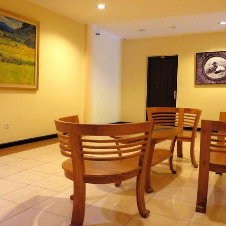 Hotel Intansari Denpasar Exterior foto