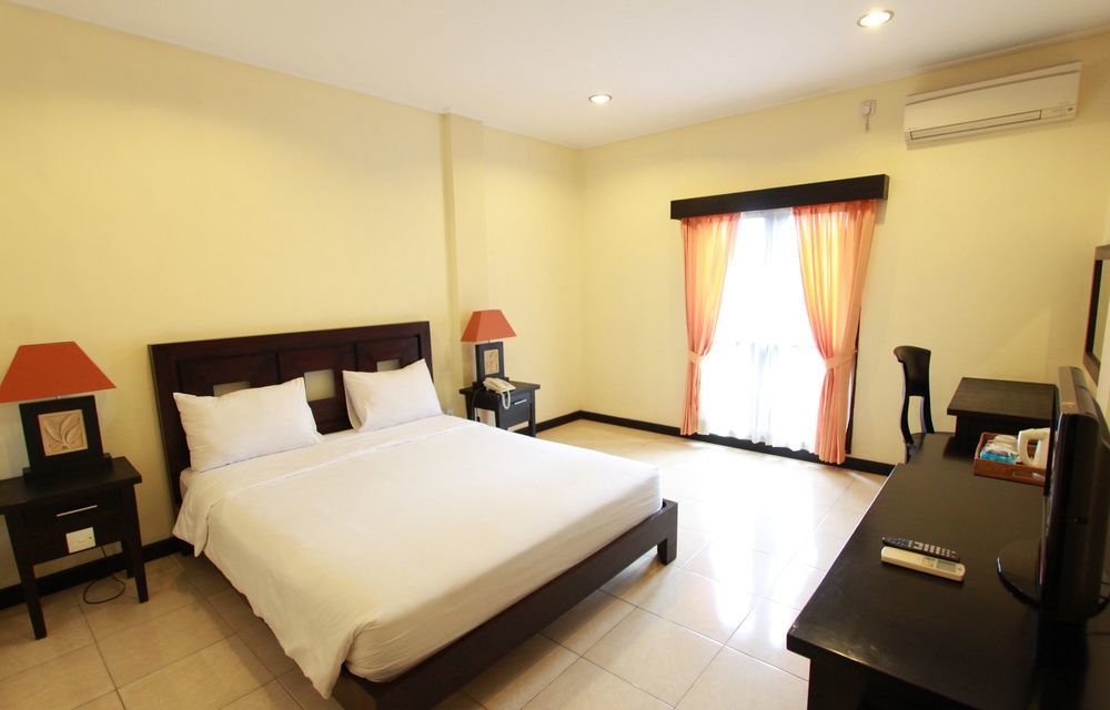 Hotel Intansari Denpasar Exterior foto