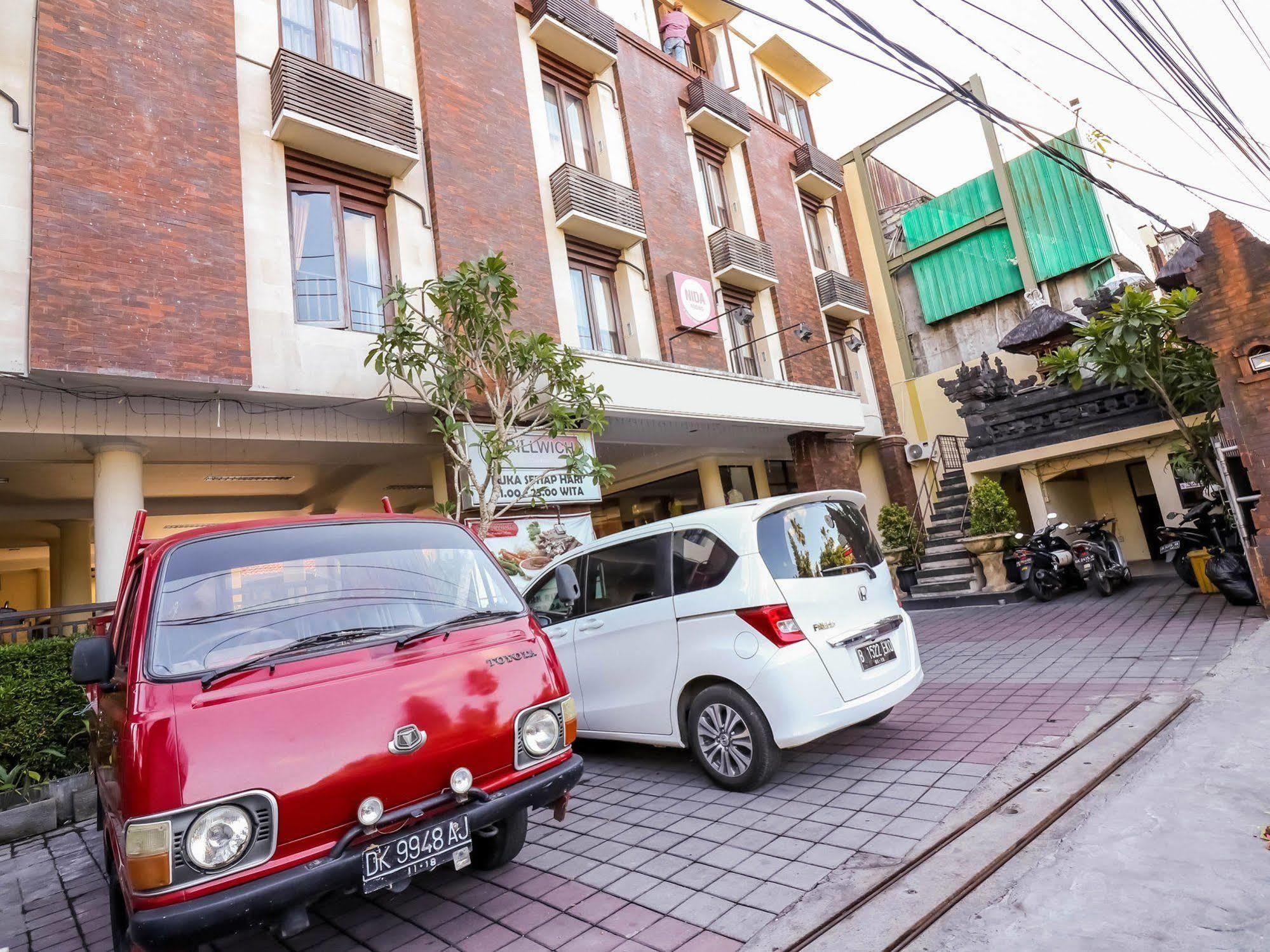 Hotel Intansari Denpasar Exterior foto